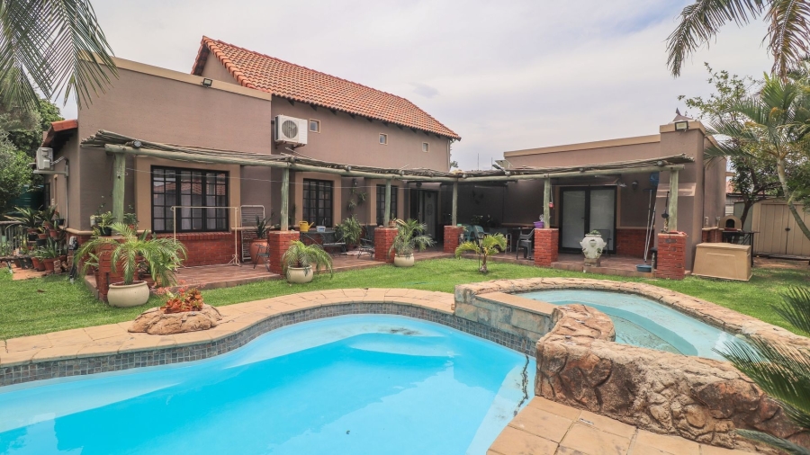 3 Bedroom Property for Sale in Waterval East North West